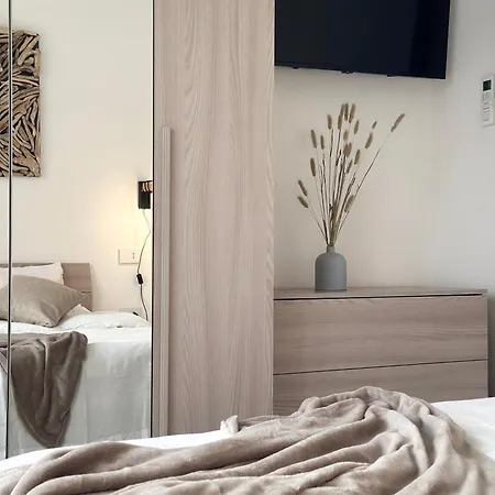 Apartman Aquavista - Lakeview With Pool