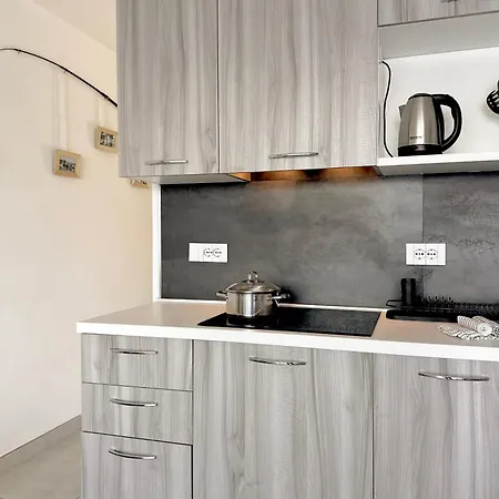 Aquavista - Lakeview With Pool *