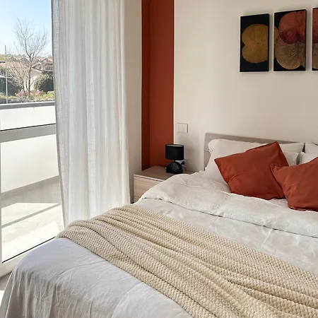 Aquavista - Lakeview With Pool Apartman