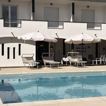 Apartment Aquavista - Lakeview With Pool