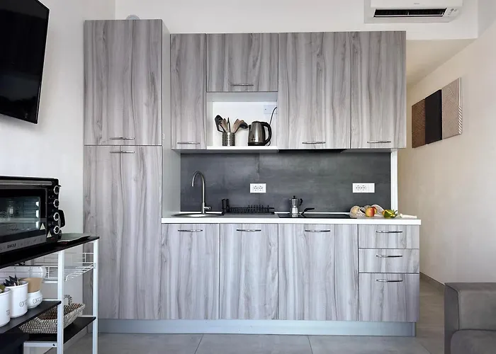 Aquavista - Lakeview With Pool Appartement