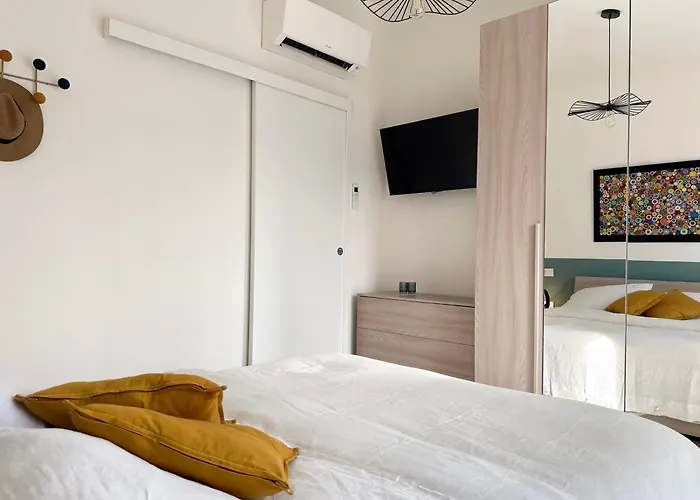 Aquavista - Lakeview With Pool Appartement *